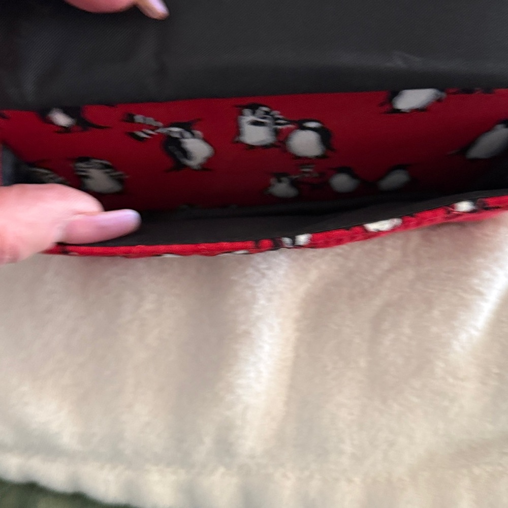 Vera Bradley  penguin Wristlet wallet - Picture 2 of 4